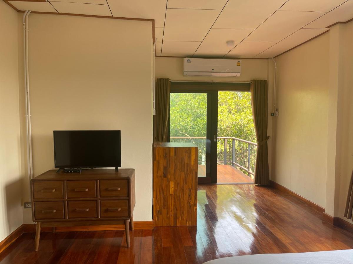 Banmai87 Guest House บ้านไม้87 เกสต์เฮ้าส์ Phra Nakhon Si Ayutthaya Dış mekan fotoğraf