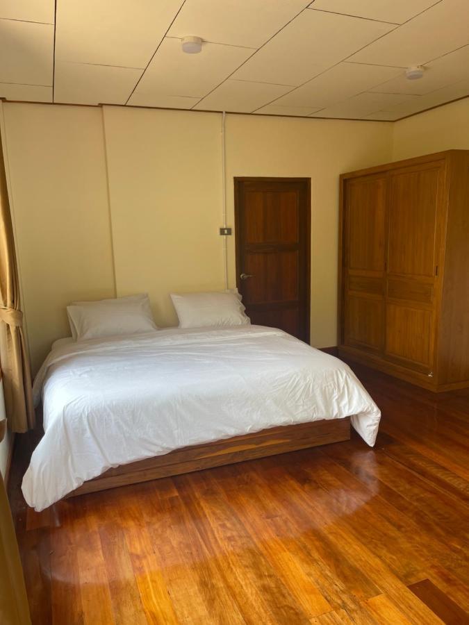 Banmai87 Guest House บ้านไม้87 เกสต์เฮ้าส์ Phra Nakhon Si Ayutthaya Dış mekan fotoğraf