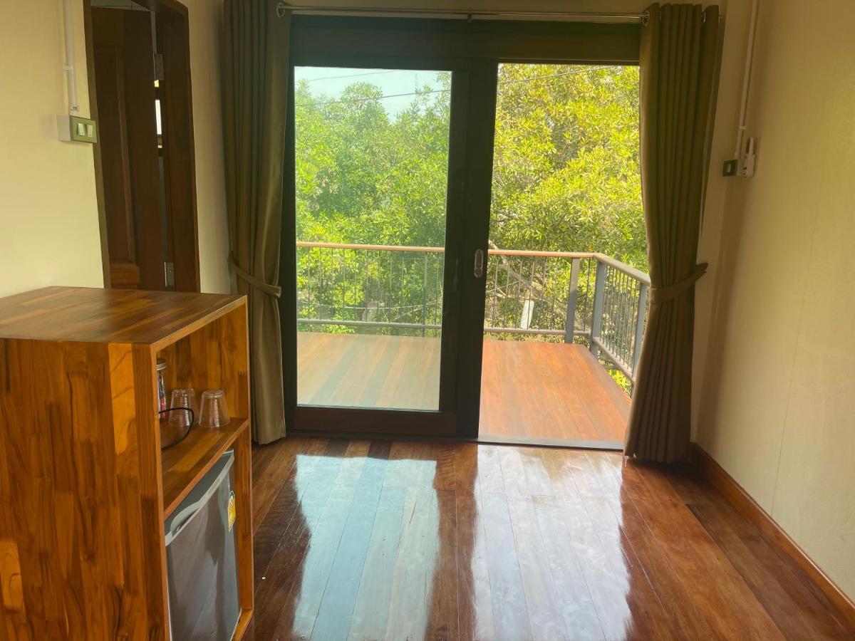 Banmai87 Guest House บ้านไม้87 เกสต์เฮ้าส์ Phra Nakhon Si Ayutthaya Dış mekan fotoğraf