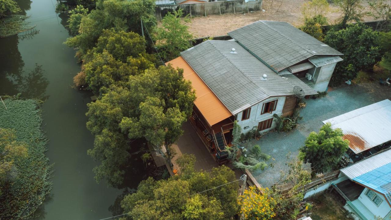 Banmai87 Guest House บ้านไม้87 เกสต์เฮ้าส์ Phra Nakhon Si Ayutthaya Dış mekan fotoğraf
