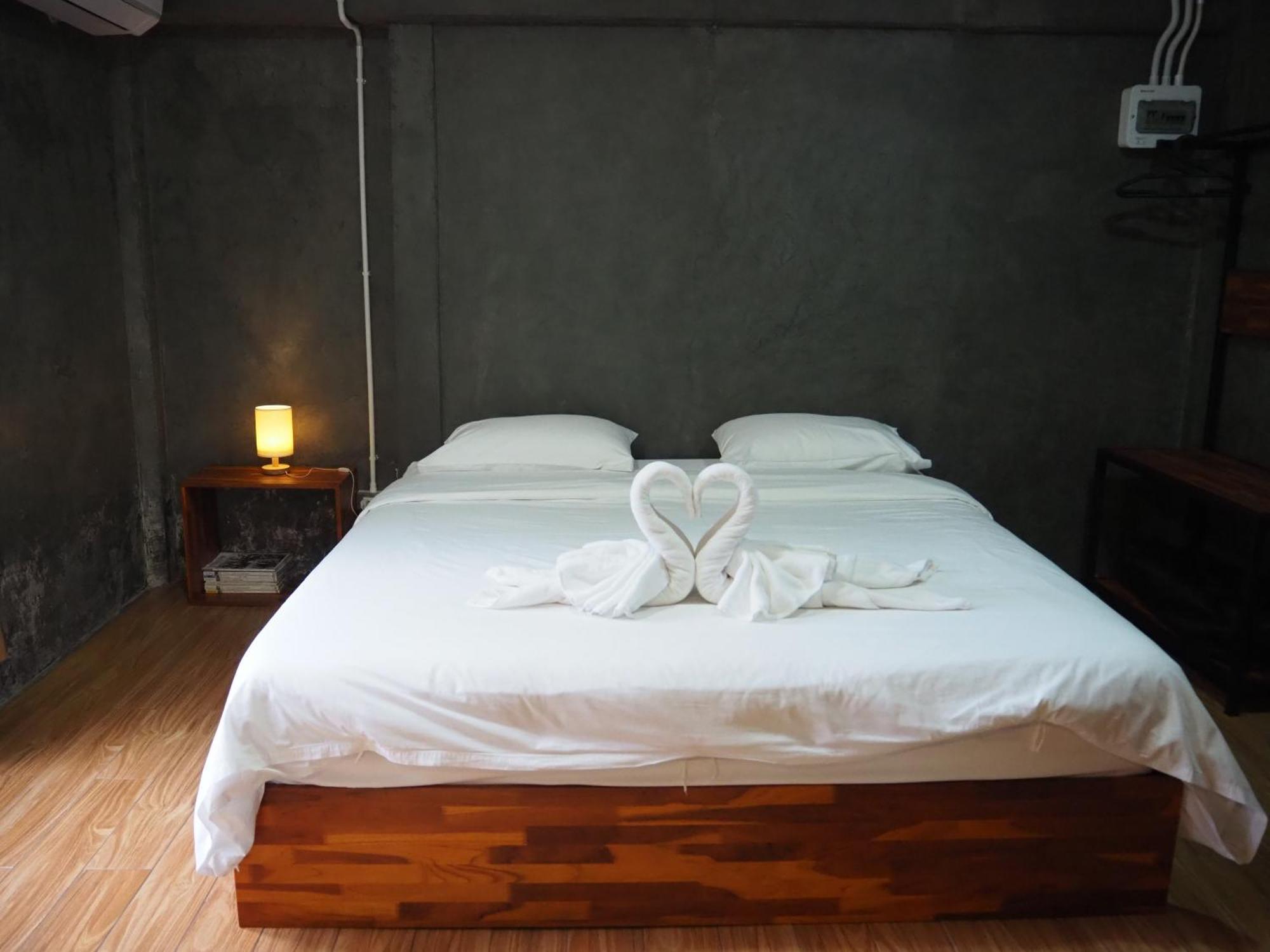 Banmai87 Guest House บ้านไม้87 เกสต์เฮ้าส์ Phra Nakhon Si Ayutthaya Dış mekan fotoğraf